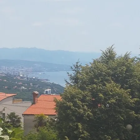 Apartment Garden & Sea